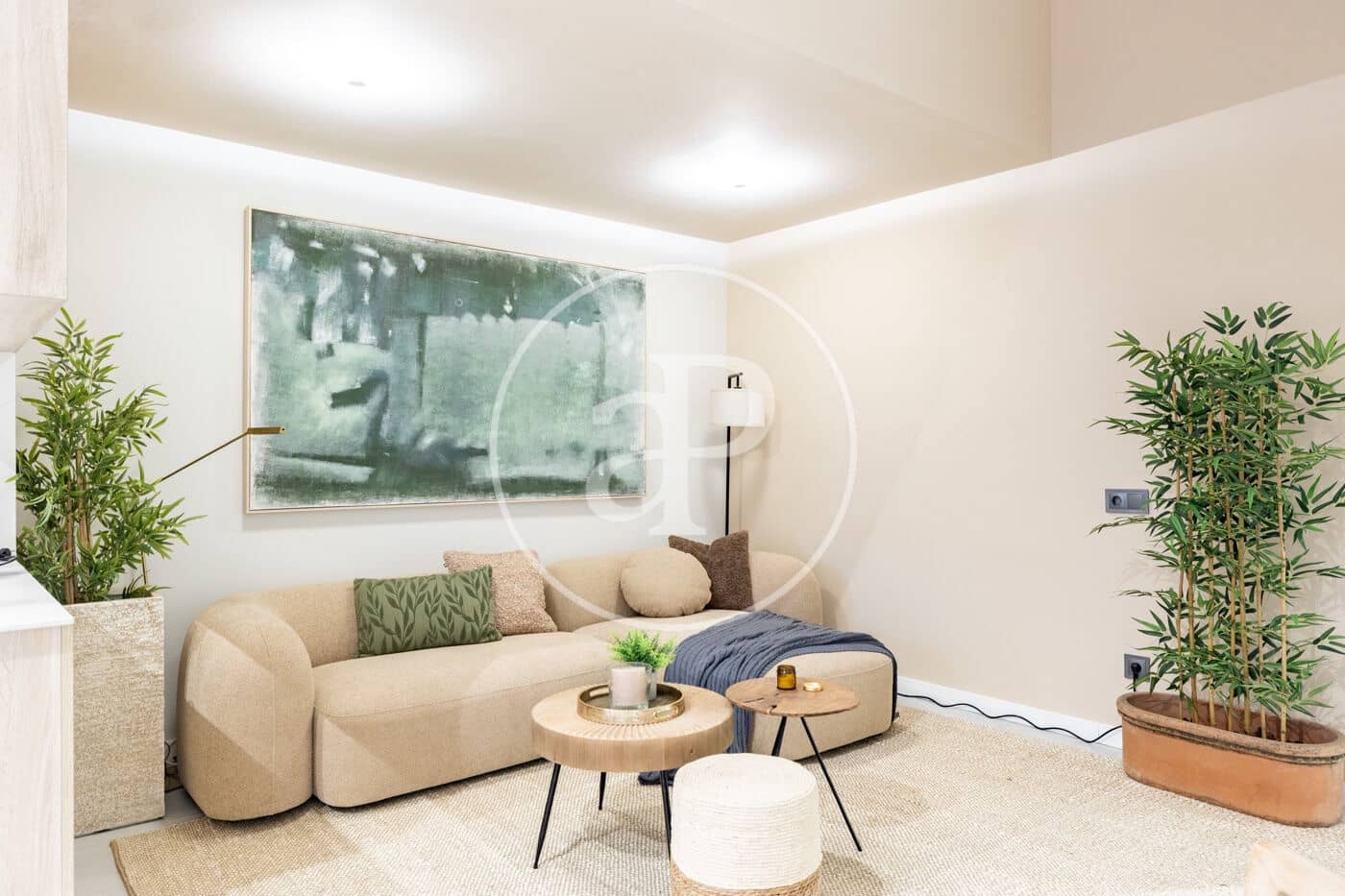 2 bedroom Villa for sale in Barcelona city - € 320,000 (Ref: 9818196)