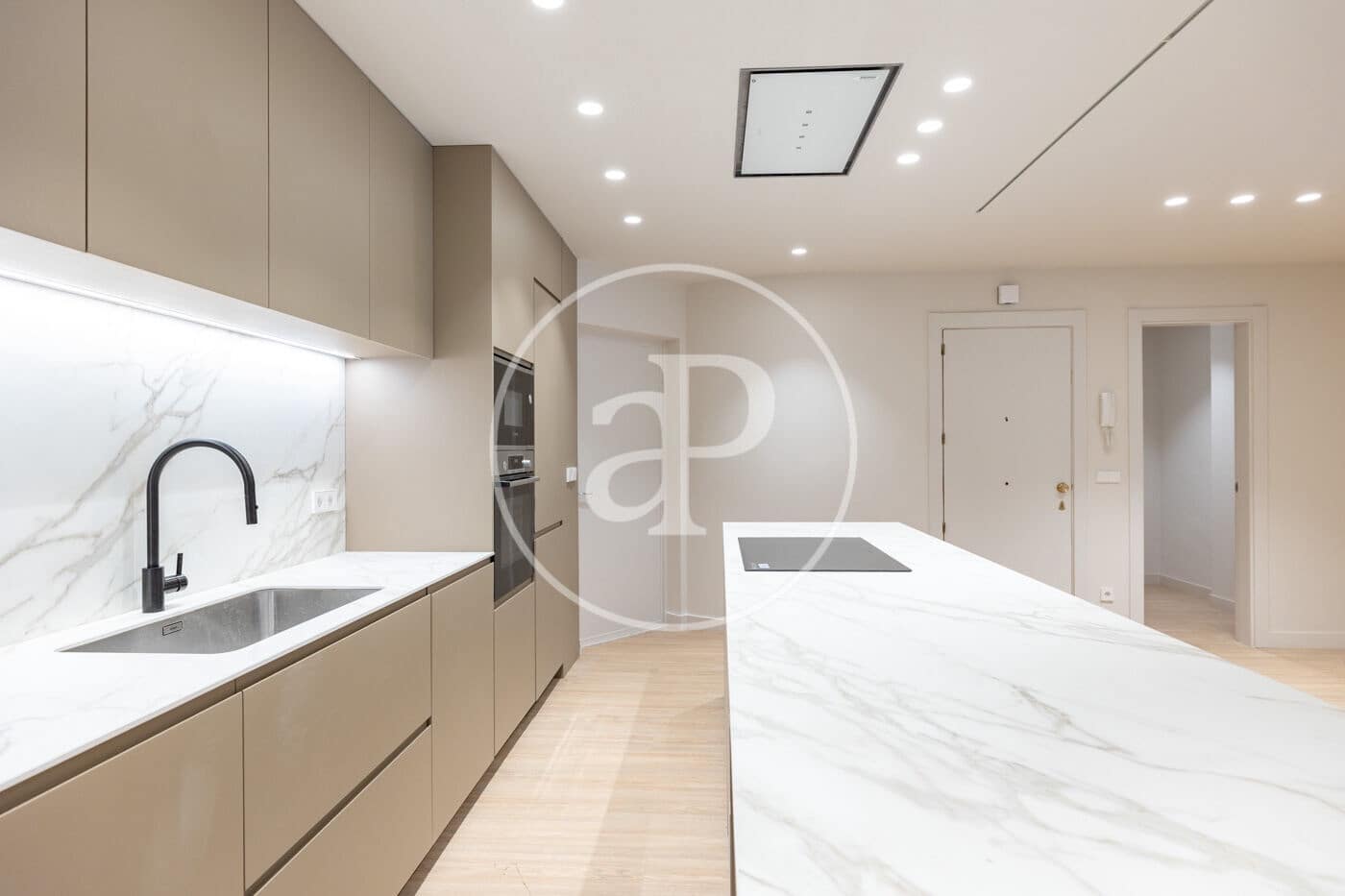 Apartamento de 4 habitaciones en Barcelona ciudad en venta - 1.650.000 € (Ref: 9820489)