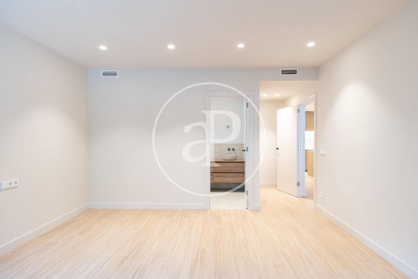 Apartamento de 4 habitaciones en Barcelona ciudad en venta - 1.650.000 € (Ref: 9820489)
