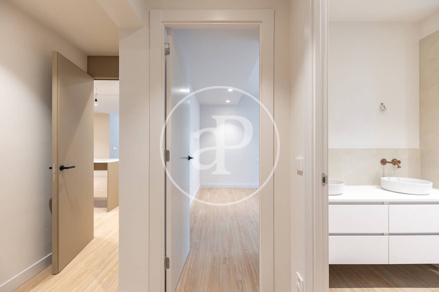 Apartamento de 4 habitaciones en Barcelona ciudad en venta - 1.650.000 € (Ref: 9820489)