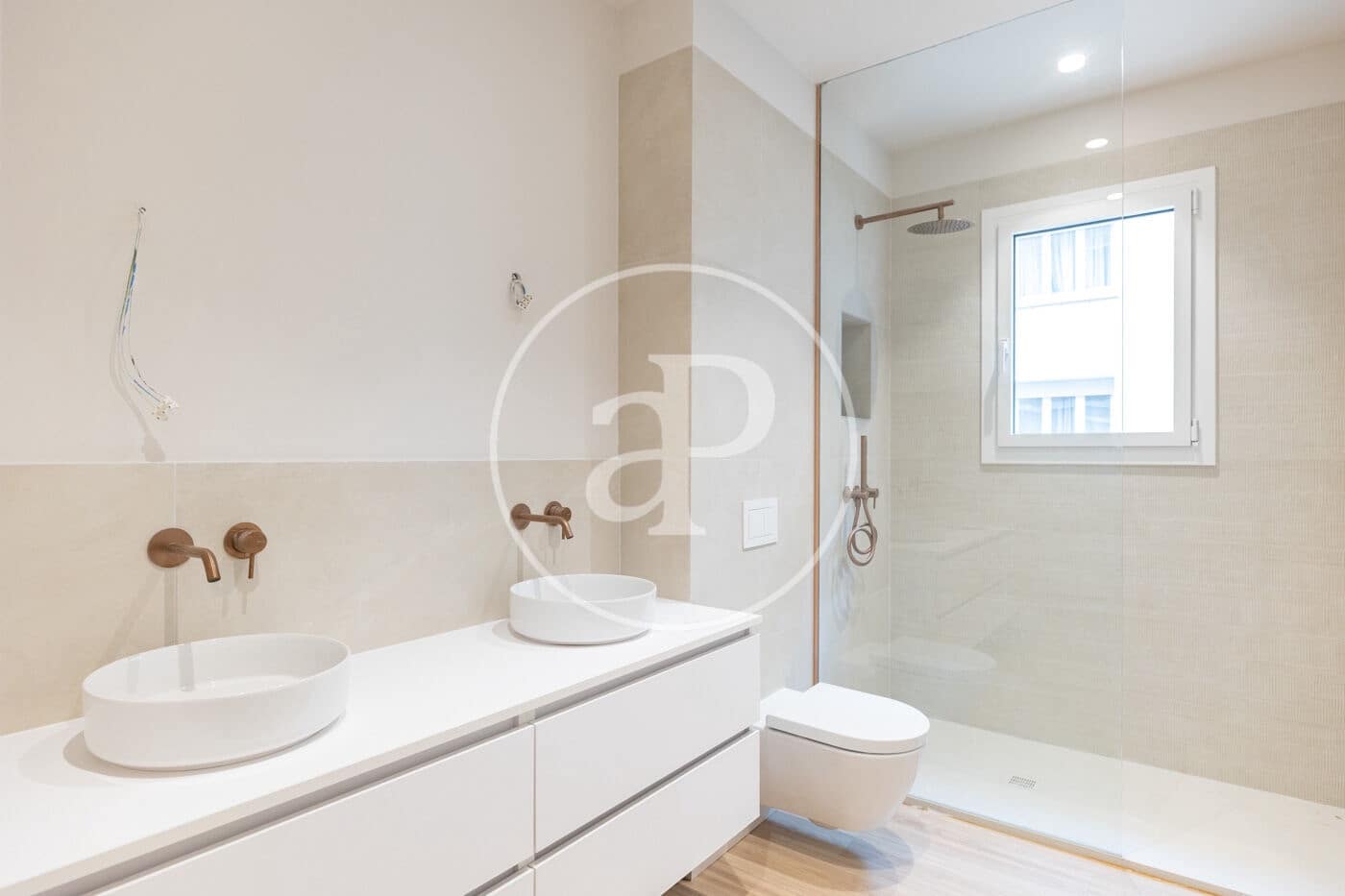 Apartamento de 4 habitaciones en Barcelona ciudad en venta - 1.650.000 € (Ref: 9820489)
