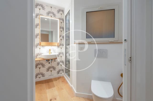 2 slaapkamer Appartement te koop in La Vila de Gràcia, Barcelona stad - € 468.000 (Ref: 9820490)