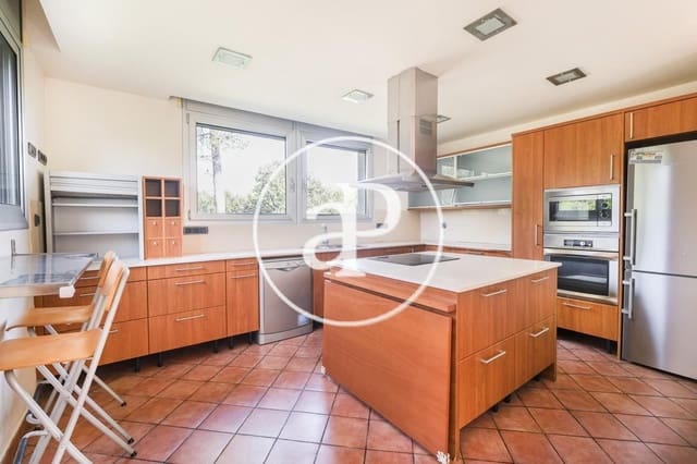 4 slaapkamer Villa te huur in Bellaterra, Cerdanyola del Vallès met zwembad garage - € 4.200 (Ref: 9822906)