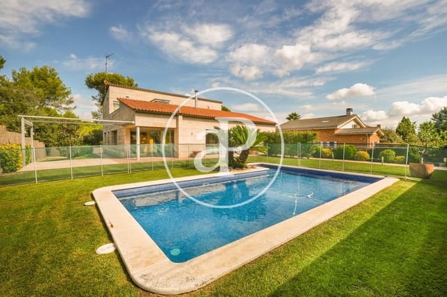 4 quarto Moradia para arrendar em Bellaterra, Cerdanyola del Vallès com piscina garagem - 4 200 € (Ref: 9822907)