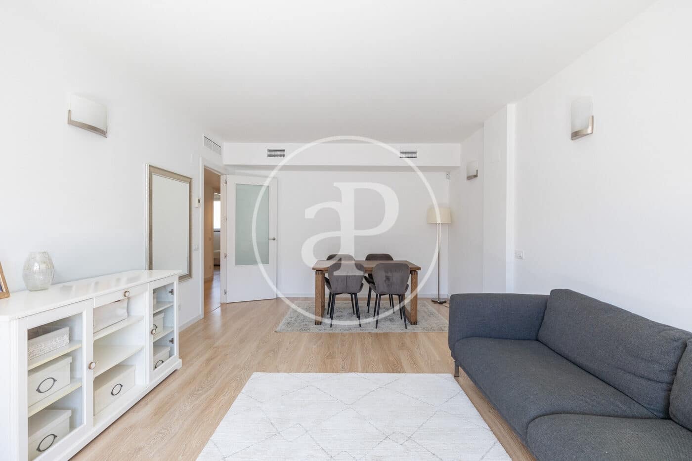 3 slaapkamer Appartement te koop in Sant Just Desvern met zwembad - € 690.000 (Ref: 9822909)