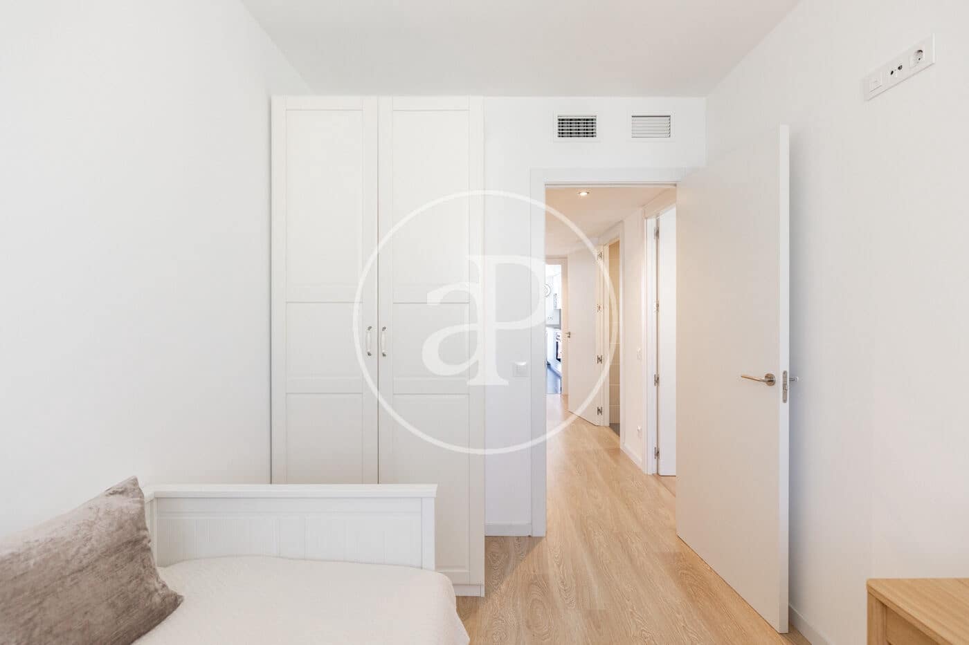 3 slaapkamer Appartement te koop in Sant Just Desvern met zwembad - € 690.000 (Ref: 9822909)