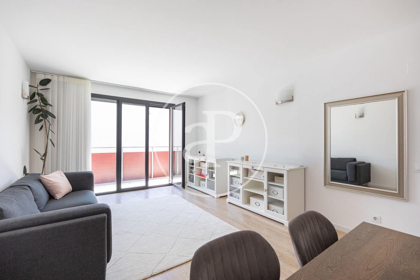 3 slaapkamer Appartement te koop in Sant Just Desvern met zwembad - € 690.000 (Ref: 9822909)