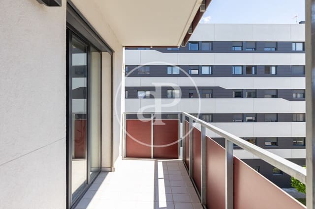 3 slaapkamer Appartement te koop in Sant Just Desvern met zwembad - € 690.000 (Ref: 9822909)