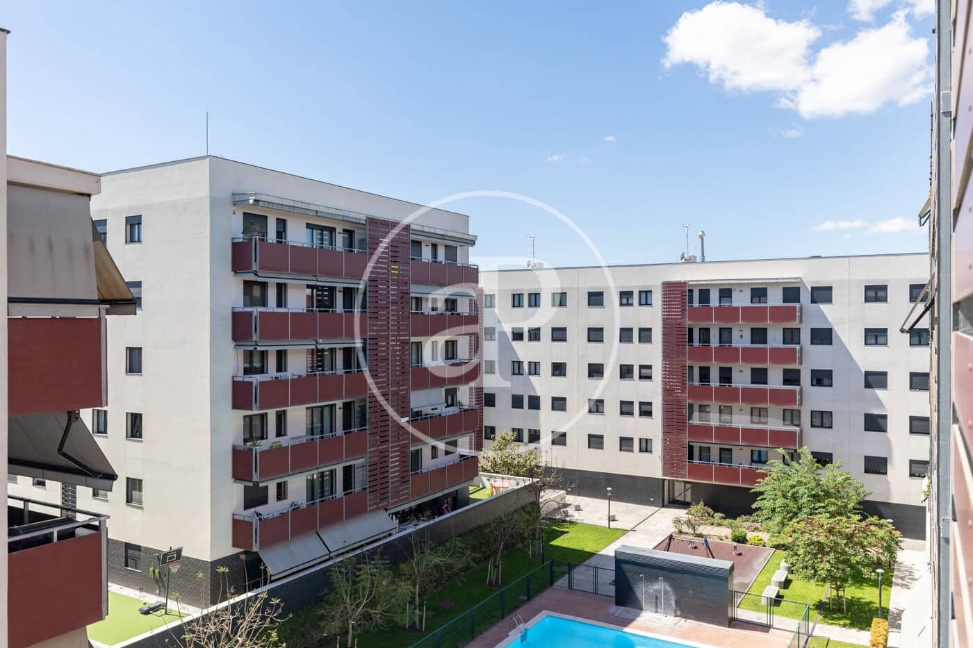 3 slaapkamer Appartement te koop in Sant Just Desvern met zwembad - € 690.000 (Ref: 9822909)