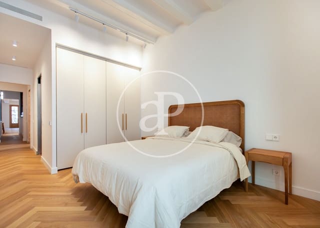 3 slaapkamer Appartement te koop in El Barri Gòtic, Barcelona stad - € 730.000 (Ref: 9825238)