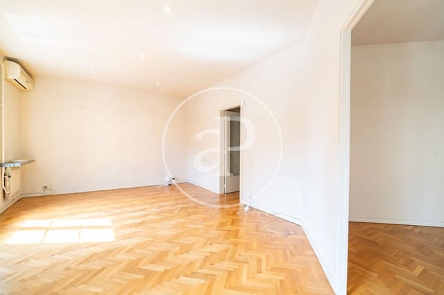 3 sypialnia Apartament na sprzedaż w La Dreta de L'Eixample, Miasto Barcelona - 700 000 € (Ref: 9825239)