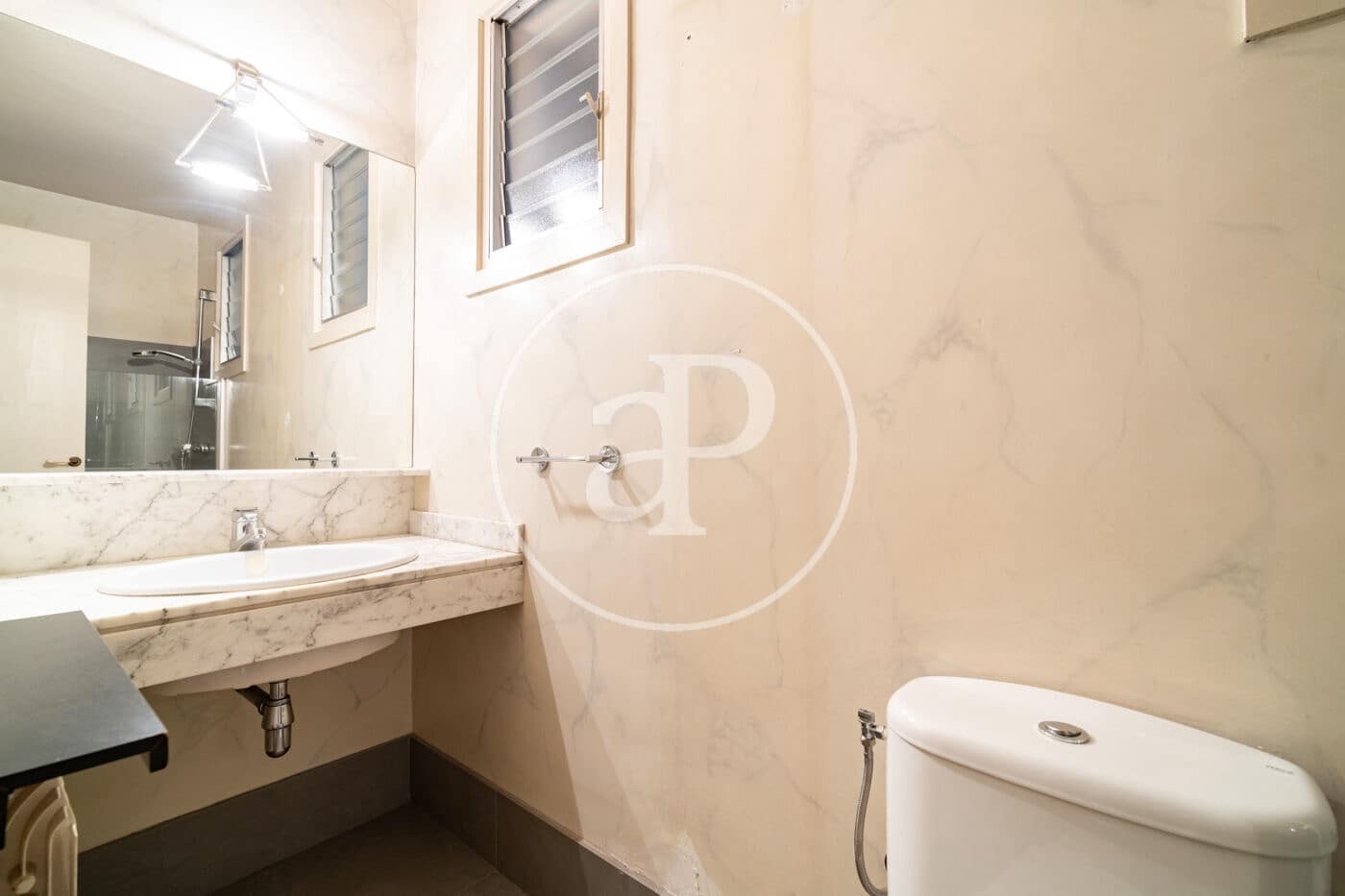 3 sypialnia Apartament na sprzedaż w Miasto Barcelona - 700 000 € (Ref: 9825239)