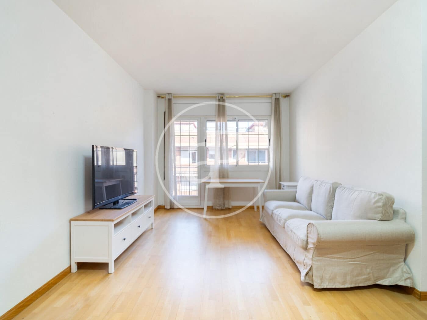 3 bedroom Penthouse for rent in Barcelona city - € 2,300 (Ref: 9825240)