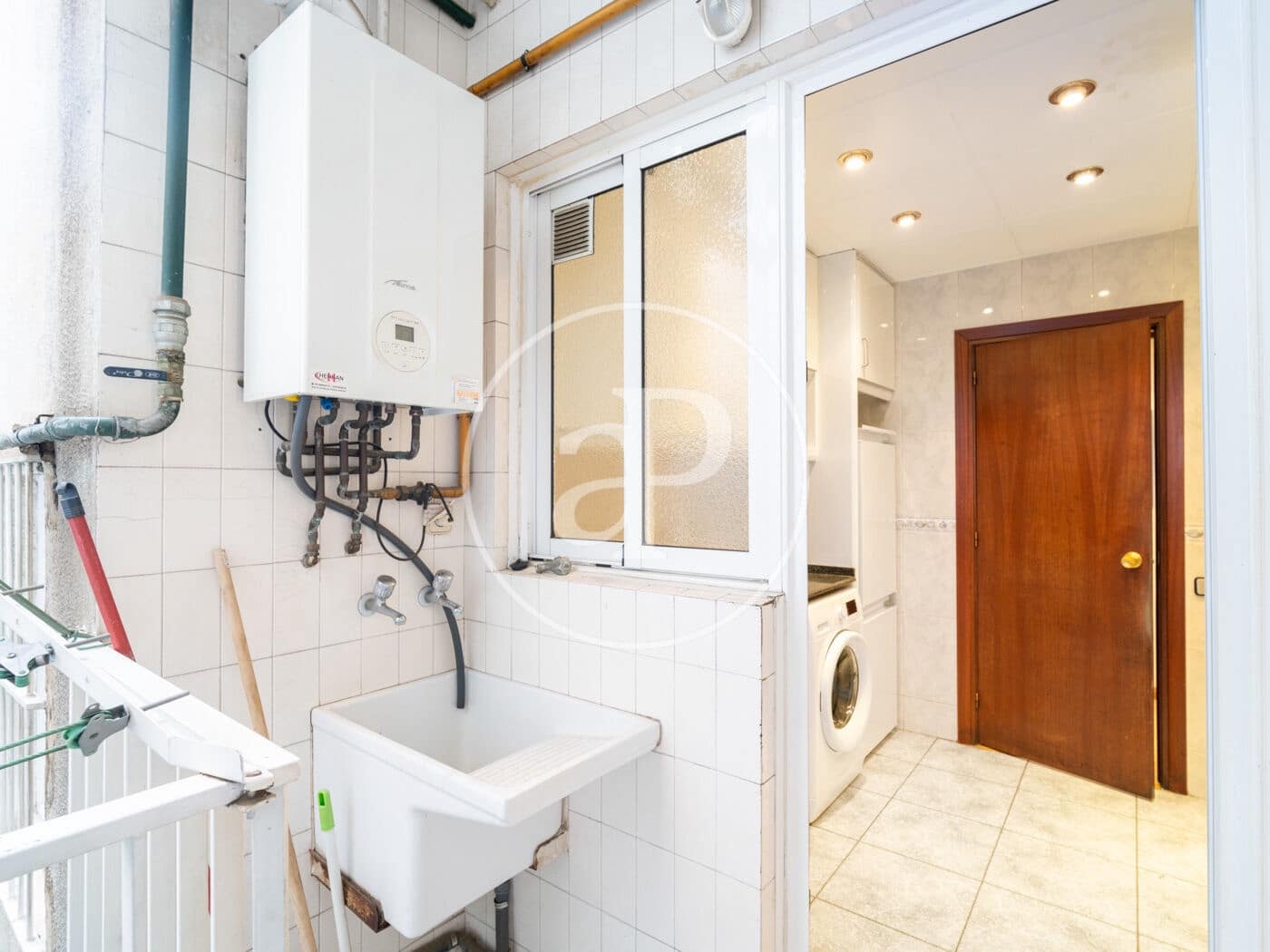 3 bedroom Penthouse for rent in Barcelona city - € 2,300 (Ref: 9825240)