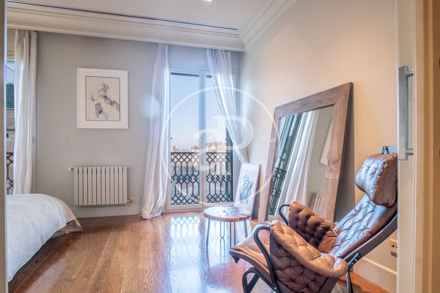 4 bedroom Apartment for rent in Barcelona city - € 7,600 (Ref: 9831342)