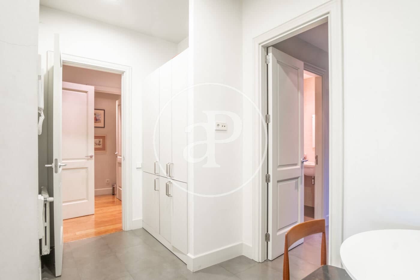 4 bedroom Apartment for rent in Barcelona city - € 7,600 (Ref: 9831342)