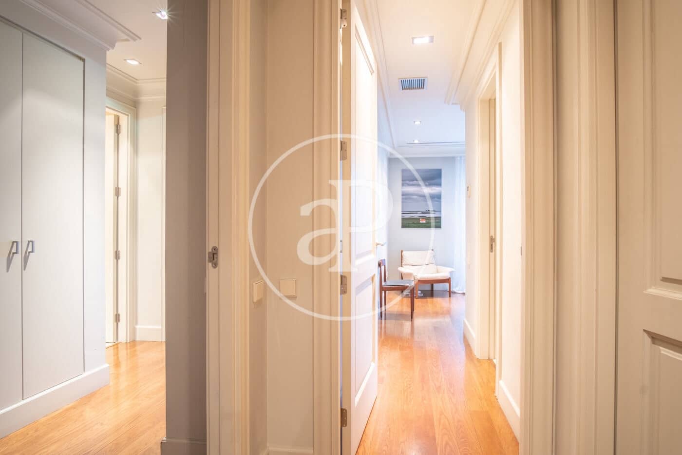 4 bedroom Apartment for rent in Barcelona city - € 7,600 (Ref: 9831342)