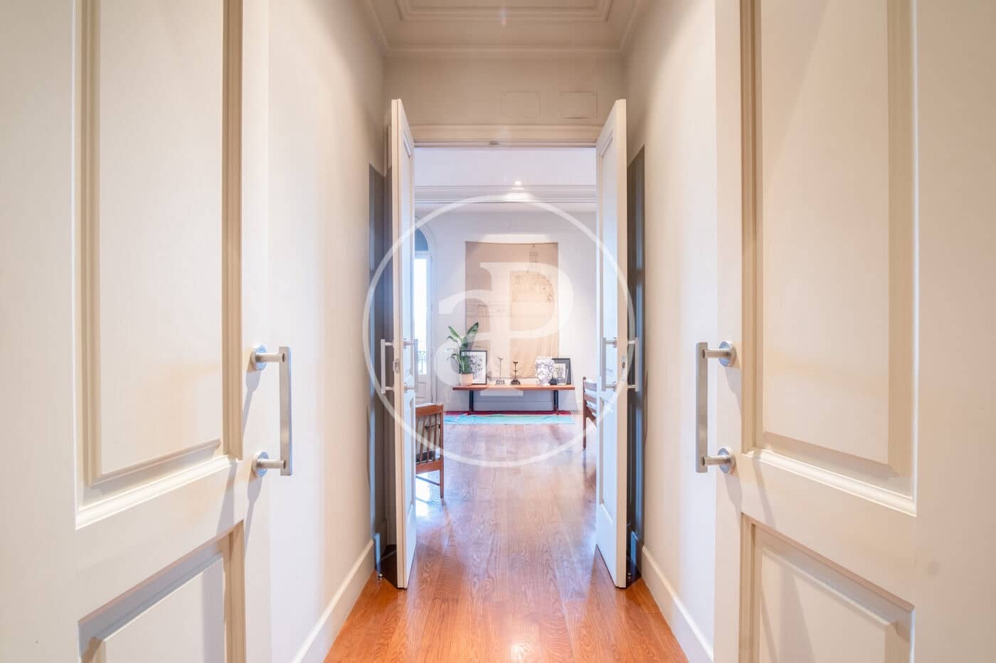 4 bedroom Apartment for rent in Barcelona city - € 7,600 (Ref: 9831342)