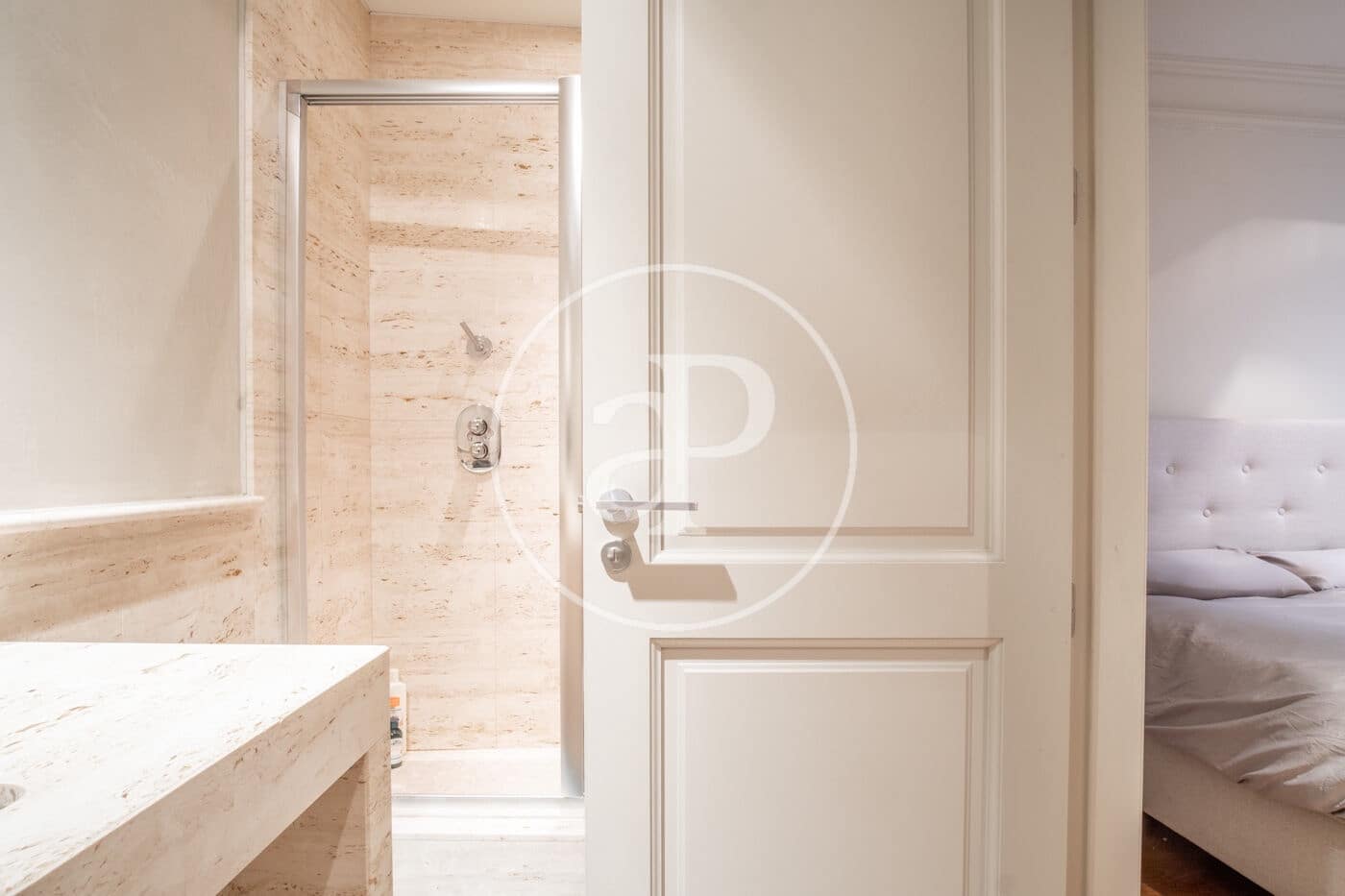 4 bedroom Apartment for rent in Barcelona city - € 7,600 (Ref: 9831342)