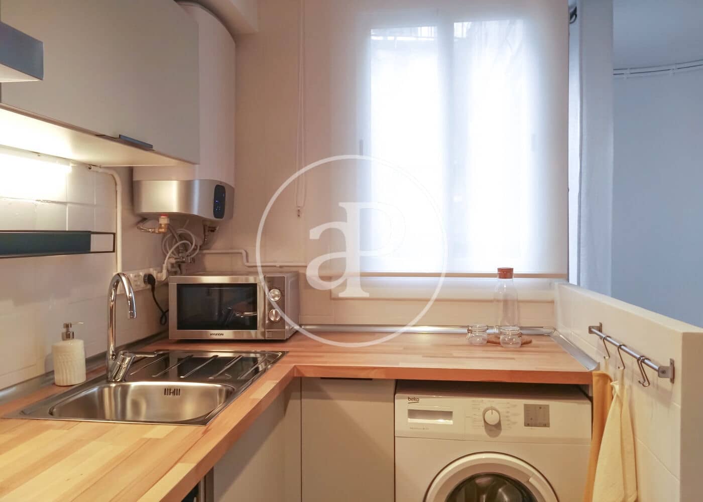 Apartamento de 2 habitaciones en Barcelona ciudad en venta - 235.000 € (Ref: 9833637)
