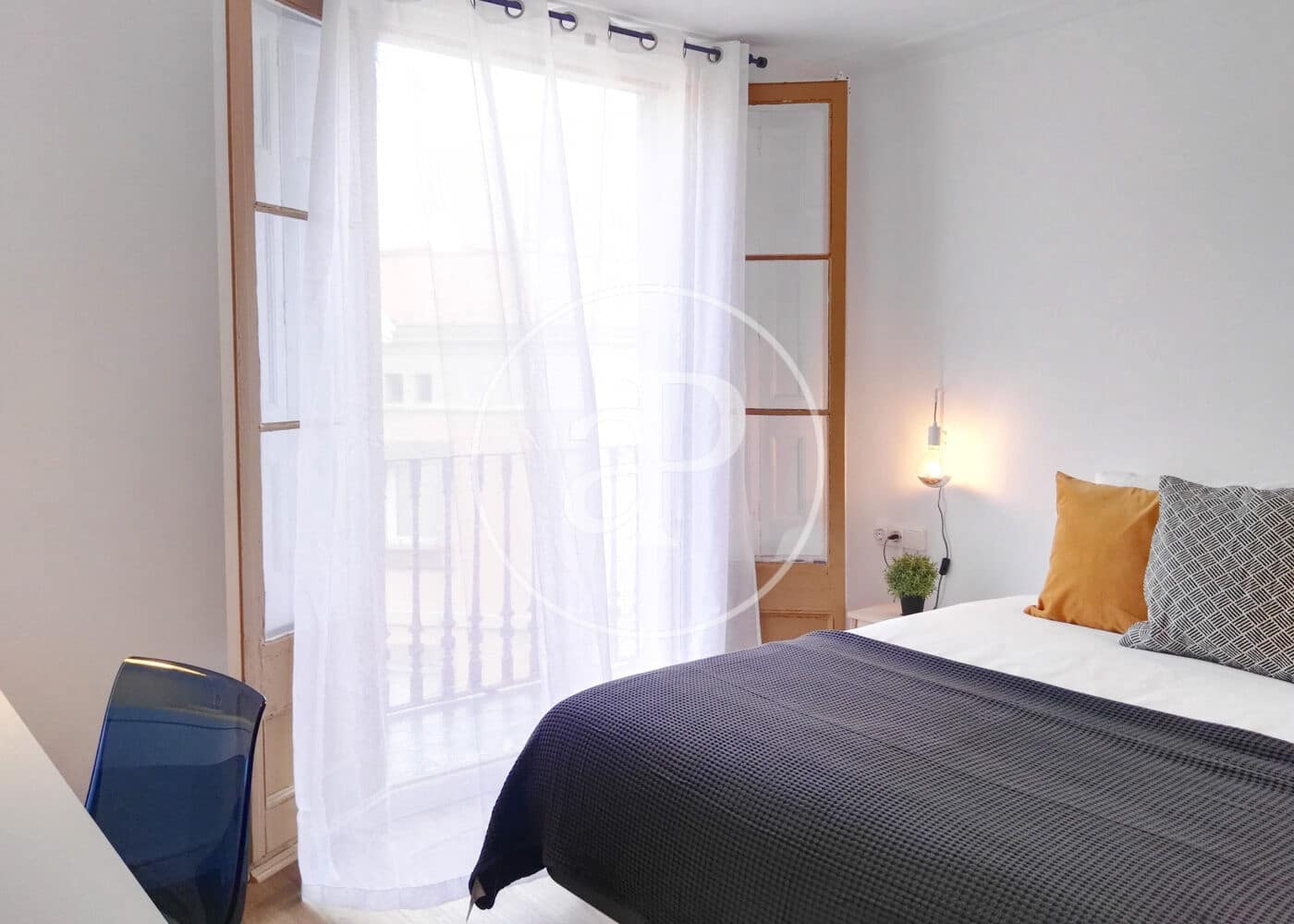 Apartamento de 2 habitaciones en Barcelona ciudad en venta - 235.000 € (Ref: 9833637)