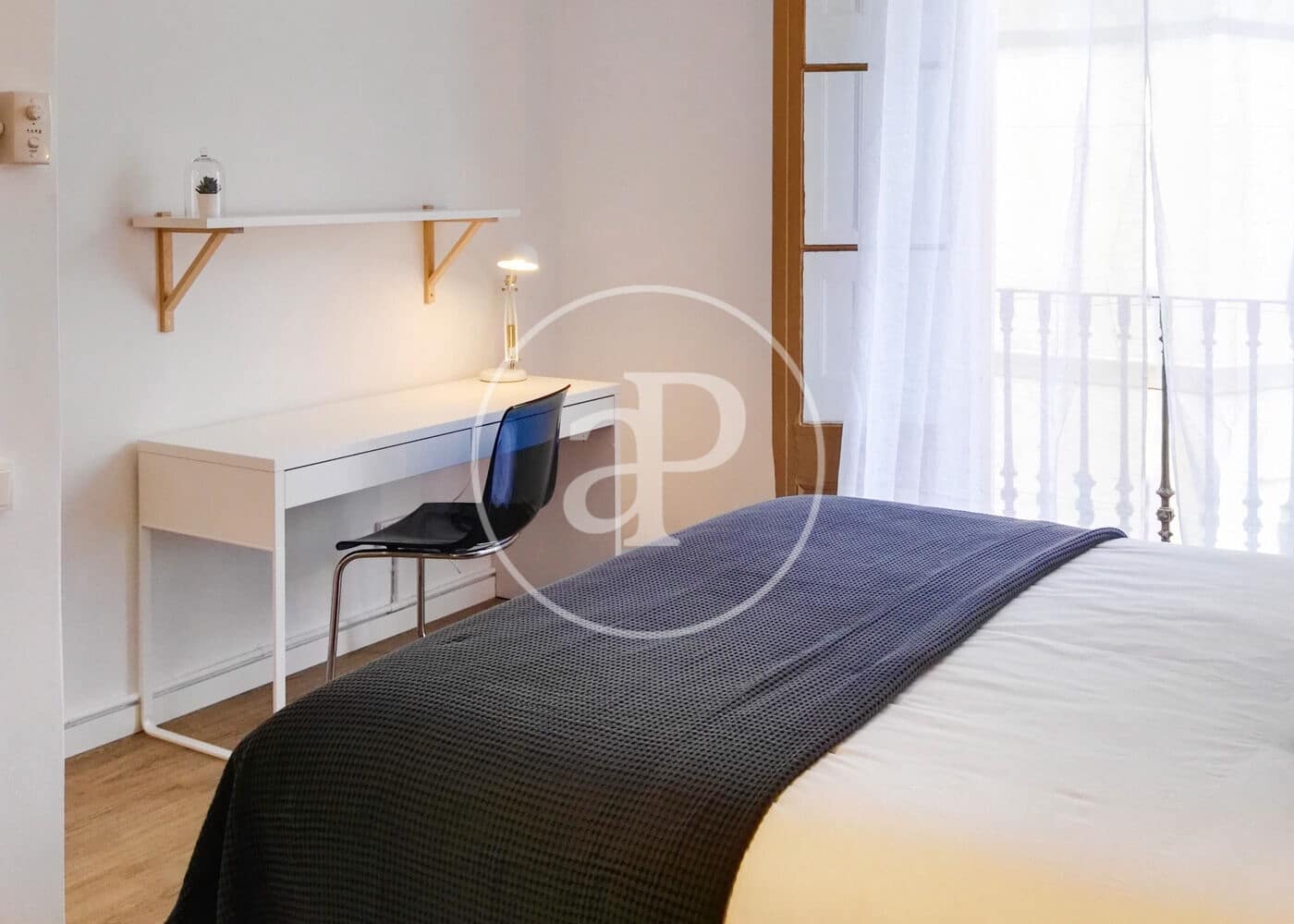 Apartamento de 2 habitaciones en Barcelona ciudad en venta - 235.000 € (Ref: 9833637)