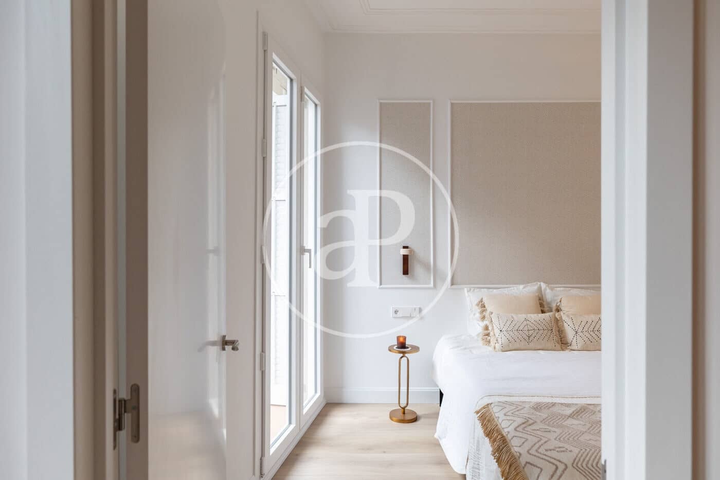 3 bedroom Apartment for sale in Barcelona city - € 740,000 (Ref: 9833638)