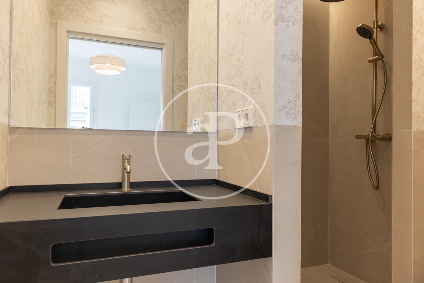 3 bedroom Apartment for sale in Barcelona city - € 740,000 (Ref: 9833638)