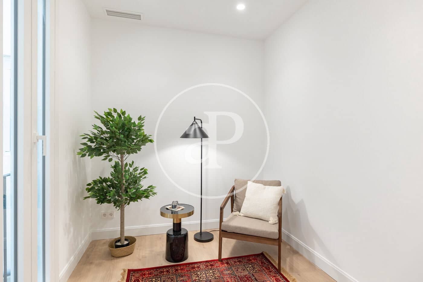 3 bedroom Apartment for sale in Barcelona city - € 740,000 (Ref: 9833638)