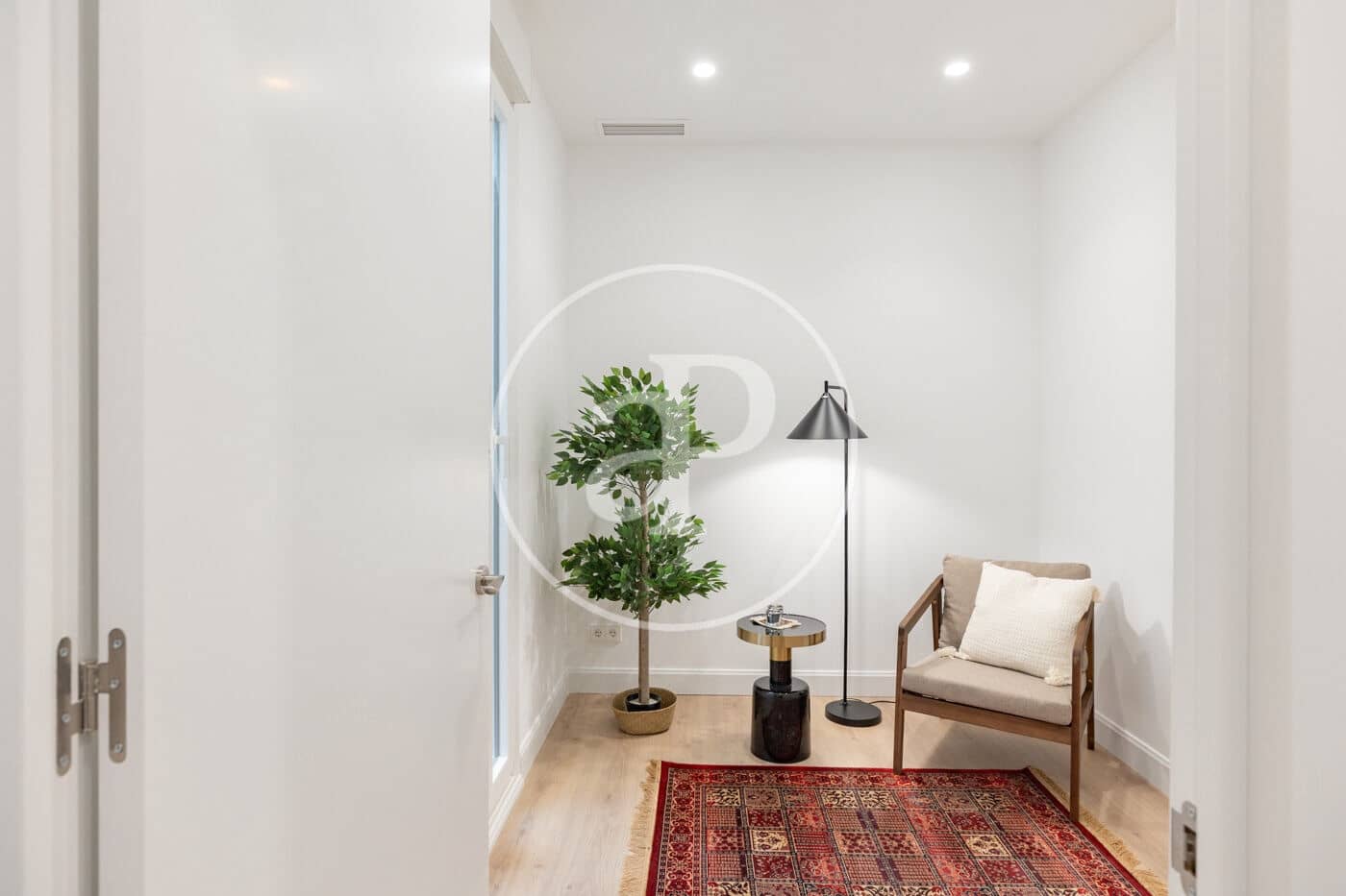 3 bedroom Apartment for sale in Barcelona city - € 740,000 (Ref: 9833638)
