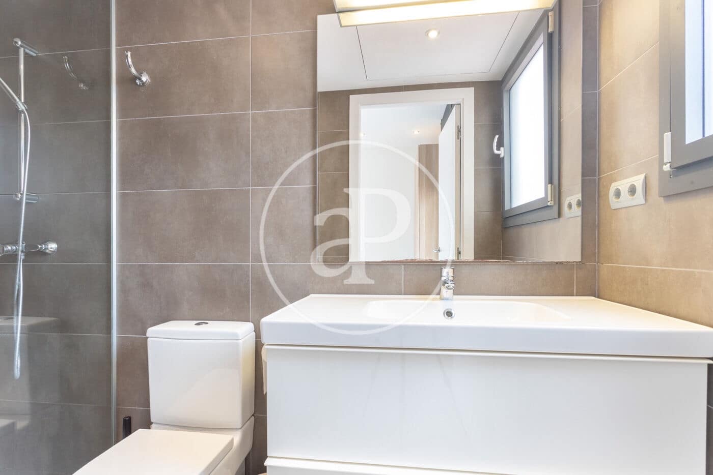 Appartement de 1 chambre à louer à Barcelone ville - 1 325 € (Ref: 9833639)