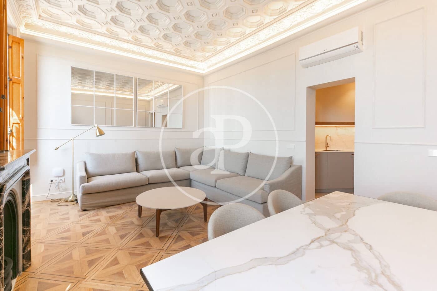 2 bedroom Apartment for sale in Barcelona city with pool - € 850,000 (Ref: 9833640)