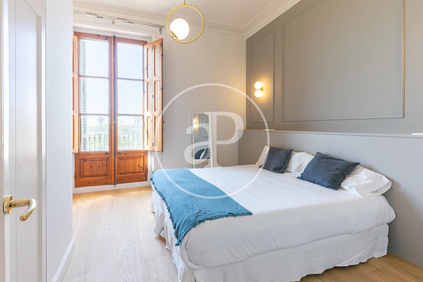 2 bedroom Apartment for sale in Barcelona city with pool - € 850,000 (Ref: 9833640)