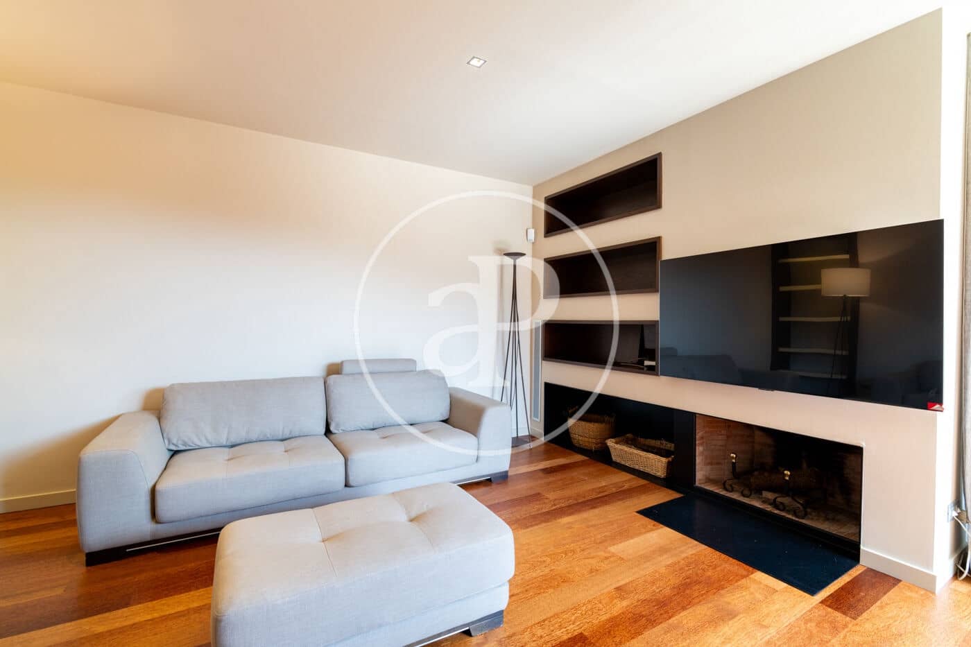 5 soverom Leilighet til leie i Barcelona by - € 7 835 (Ref: 9833641)
