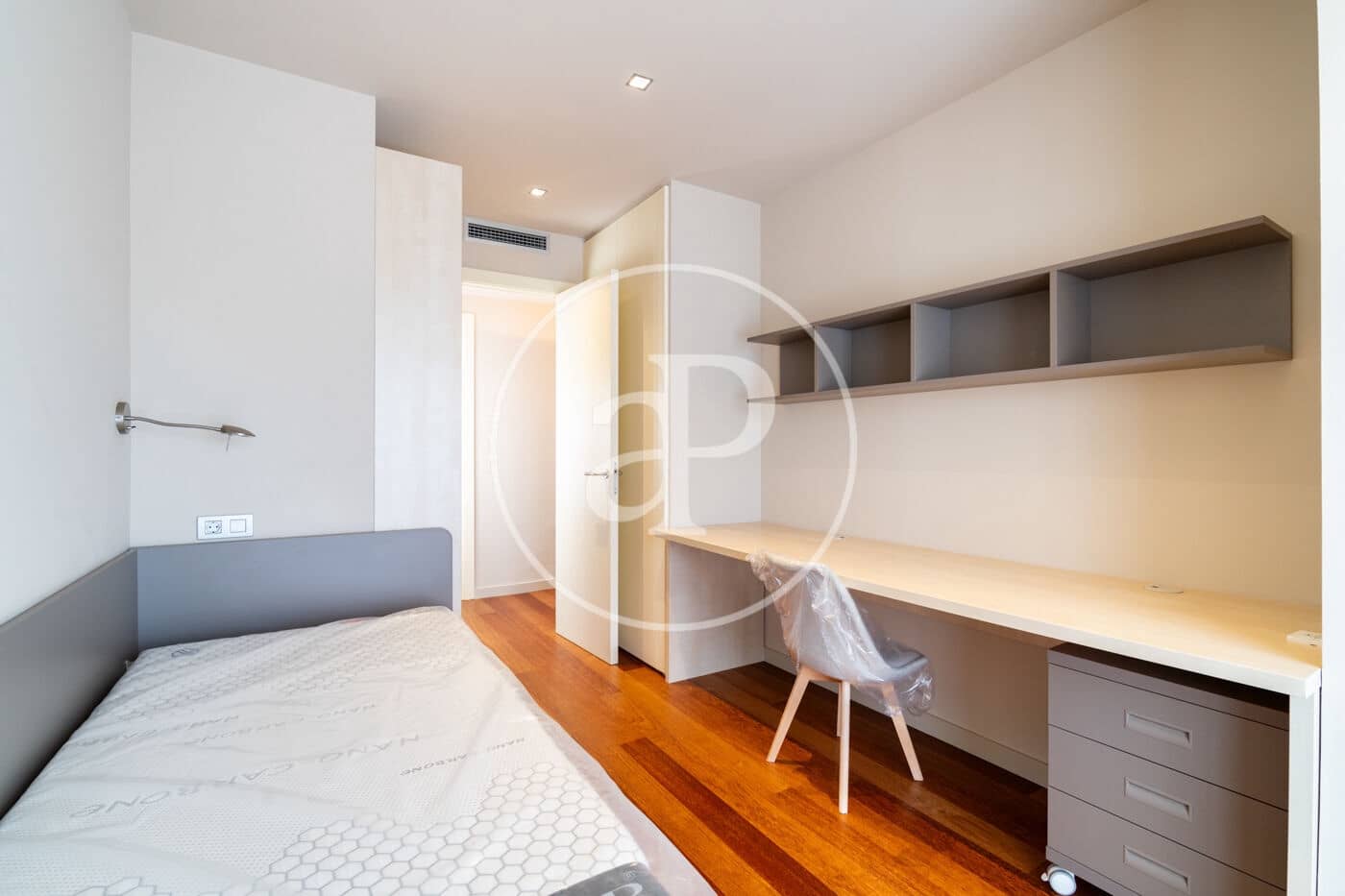 5 soverom Leilighet til leie i Barcelona by - € 7 835 (Ref: 9833641)