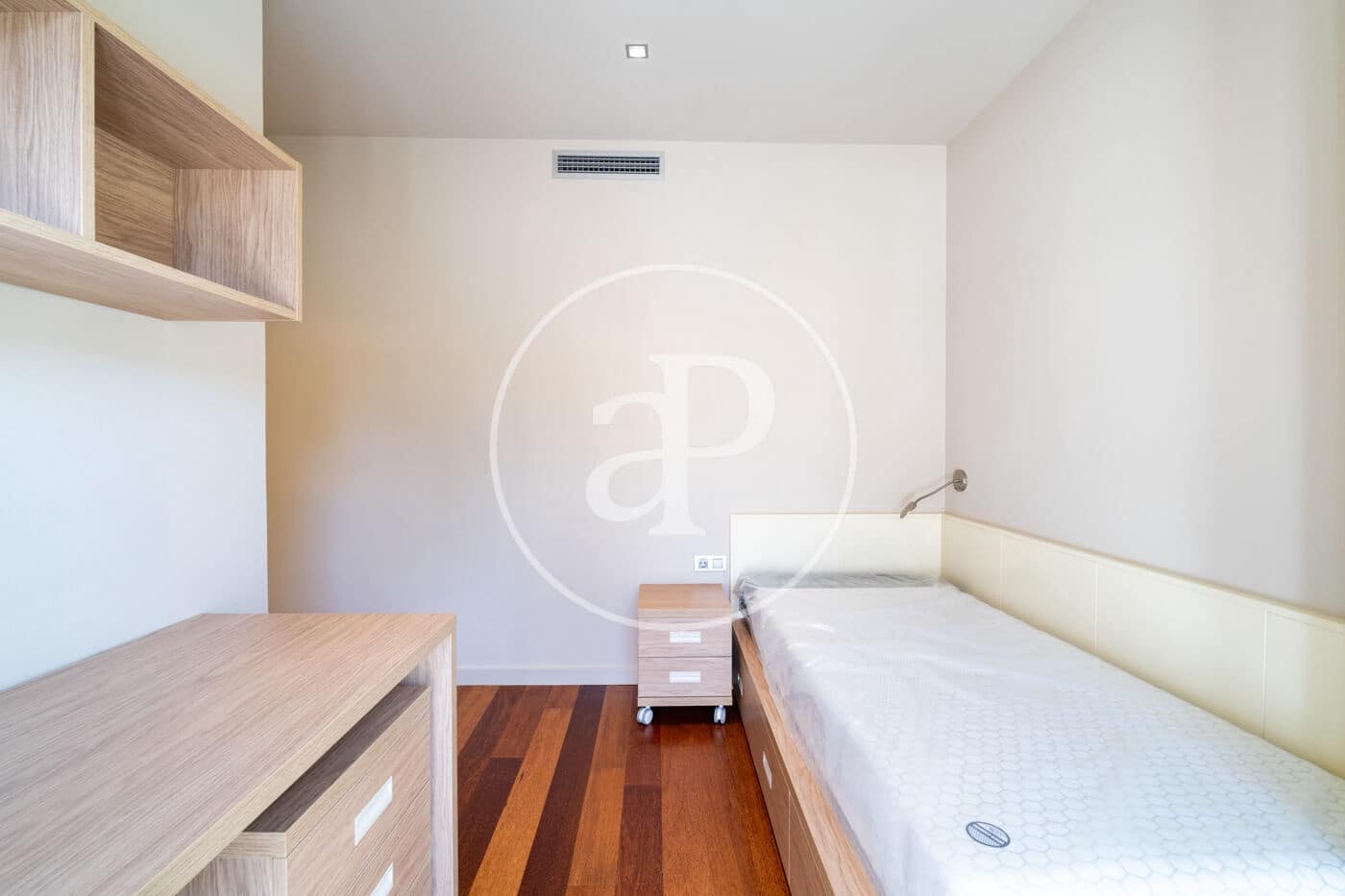 5 soverom Leilighet til leie i Barcelona by - € 7 835 (Ref: 9833641)