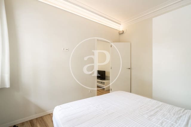 3 bedroom Apartment for sale in La Sagrera, Barcelona city - € 375,000 (Ref: 9833642)