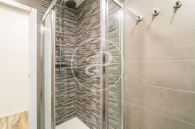3 bedroom Apartment for sale in La Sagrera, Barcelona city - € 375,000 (Ref: 9833642)