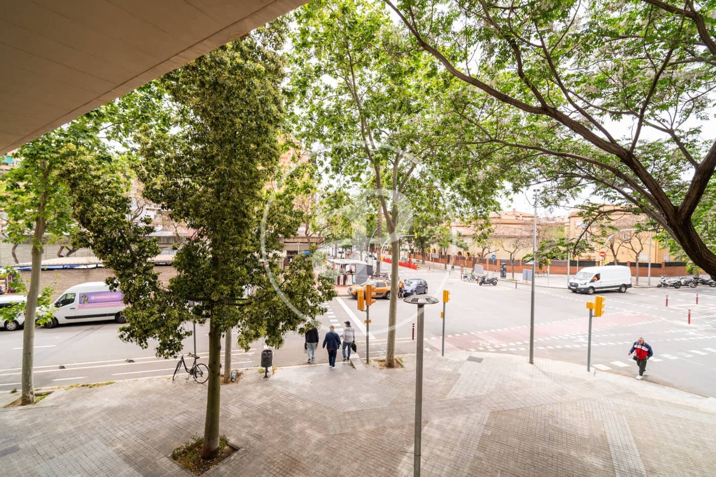 3 bedroom Apartment for sale in Barcelona city - € 375,000 (Ref: 9833642)