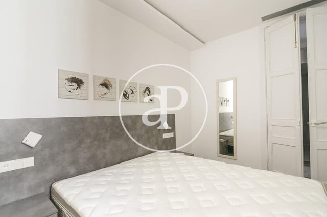 2 slaapkamer Appartement te huur in El Raval, Barcelona stad - € 2.900 (Ref: 9833643)