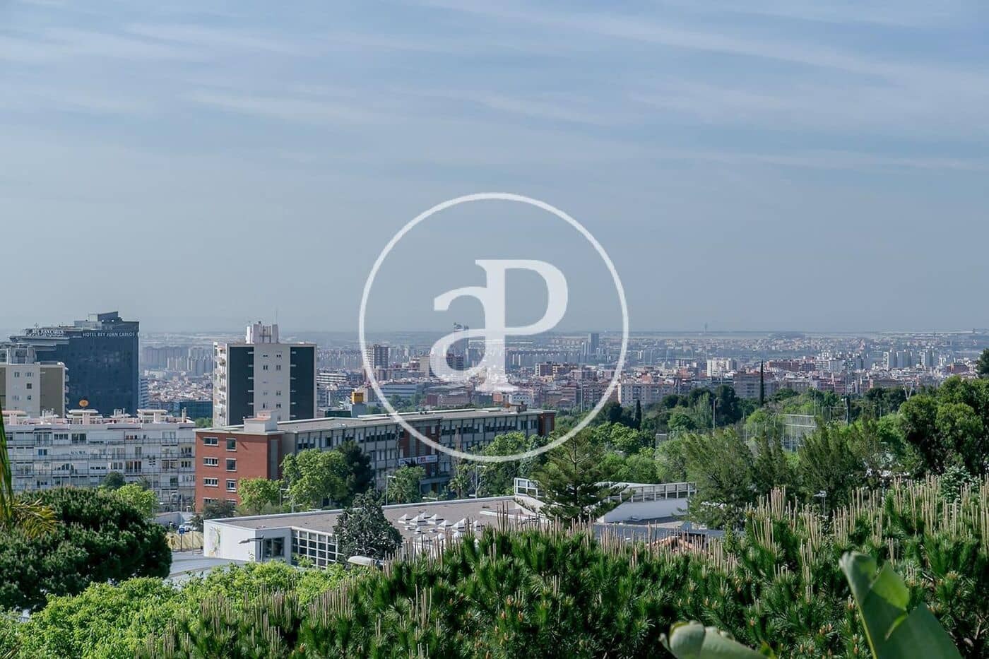 2 bedroom Apartment for rent in Barcelona city - € 2,900 (Ref: 9833643)