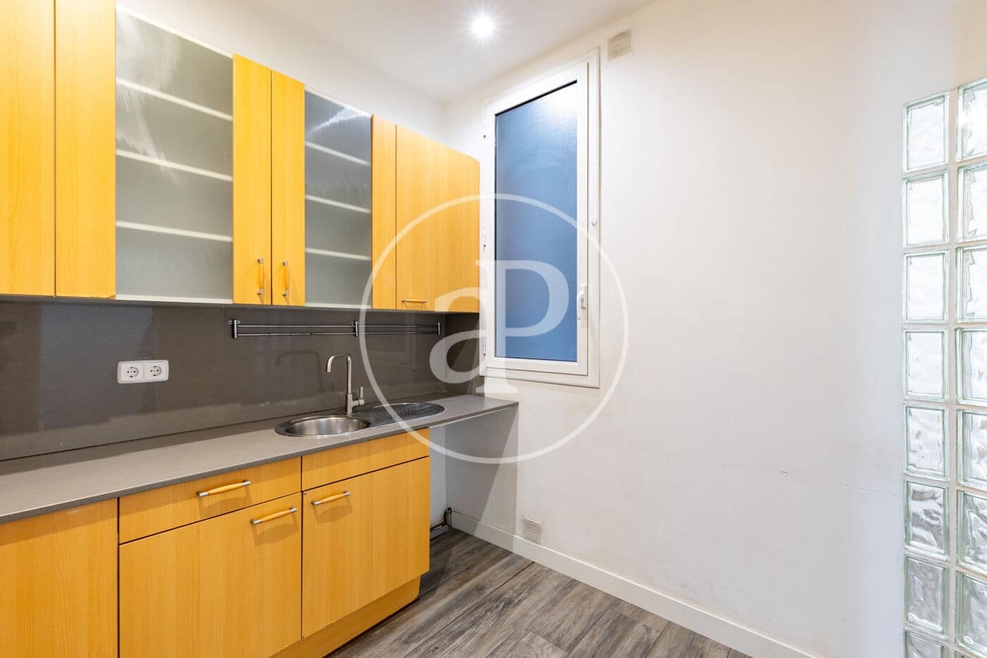 3 bedroom Apartment for sale in Barcelona city - € 719,000 (Ref: 9836655)