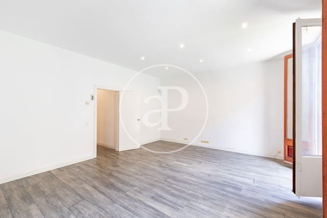 3 bedroom Apartment for sale in La Dreta de L'Eixample, Barcelona city - € 719,000 (Ref: 9836655)