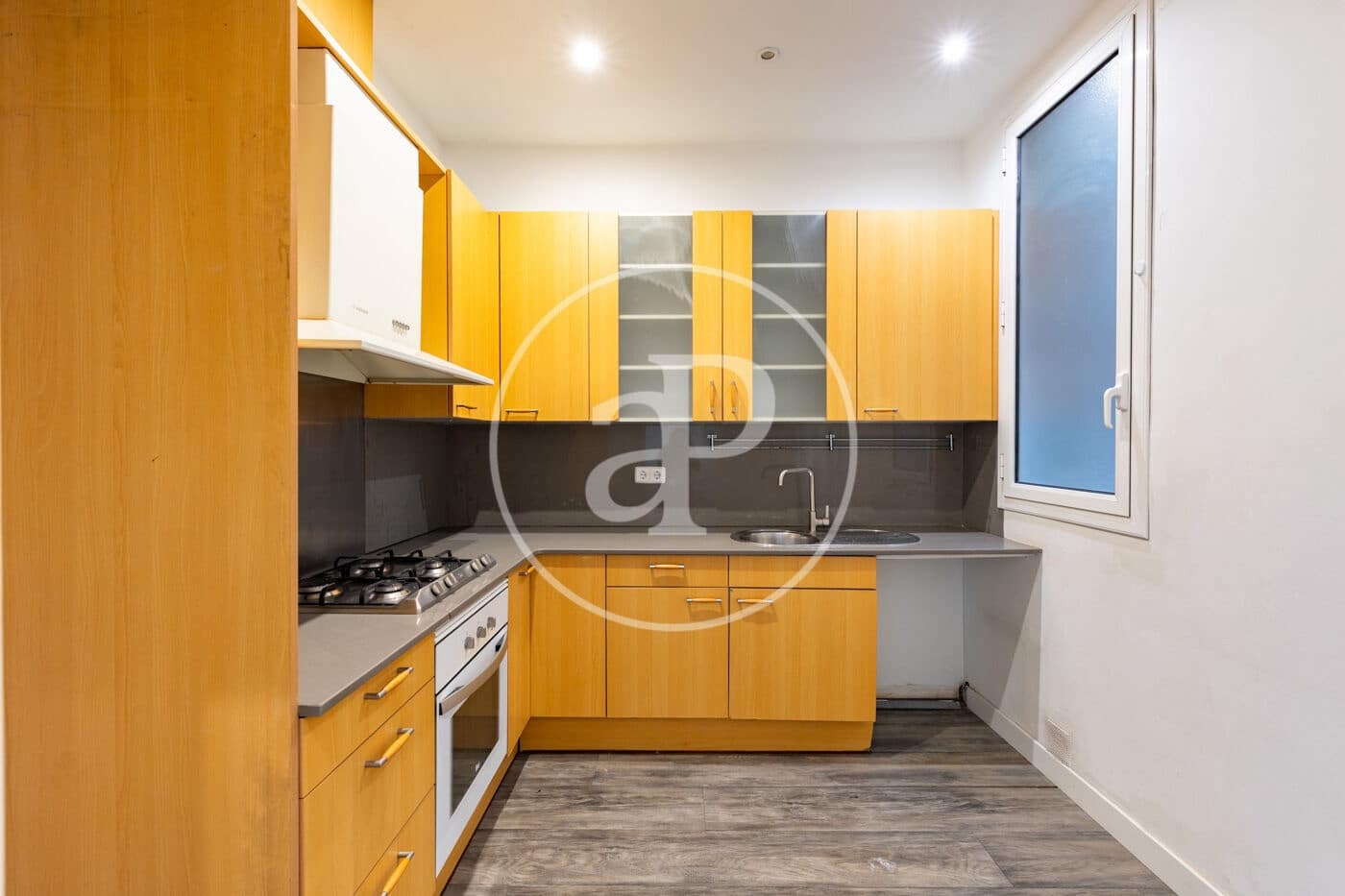 3 bedroom Apartment for sale in Barcelona city - € 719,000 (Ref: 9836655)