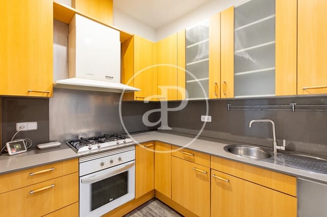 3 bedroom Apartment for sale in La Dreta de L'Eixample, Barcelona city - € 719,000 (Ref: 9836655)