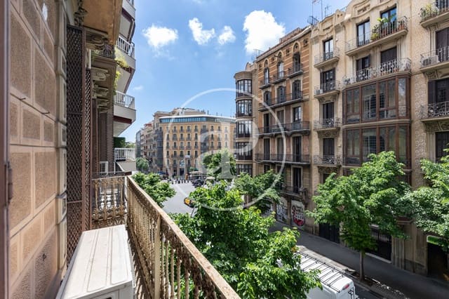 3 bedroom Apartment for sale in La Dreta de L'Eixample, Barcelona city - € 719,000 (Ref: 9836655)