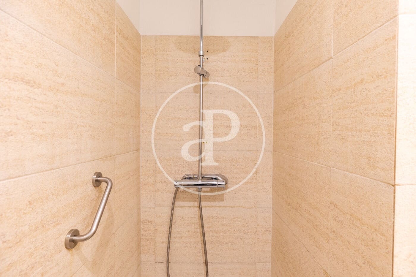3 bedroom Apartment for sale in Barcelona city - € 719,000 (Ref: 9836655)