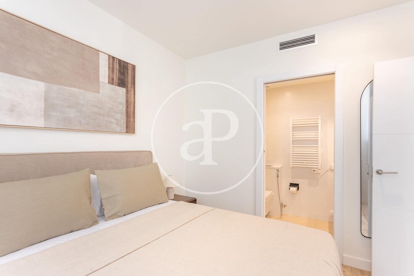 2 bedroom Apartment for rent in Barcelona city - € 2,600 (Ref: 9836656)