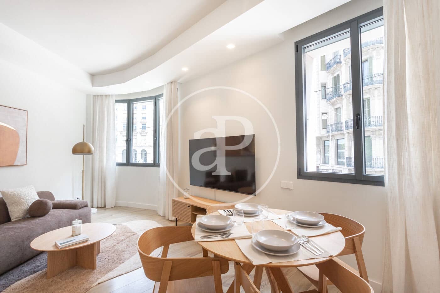 2 bedroom Apartment for rent in Barcelona city - € 2,600 (Ref: 9836656)