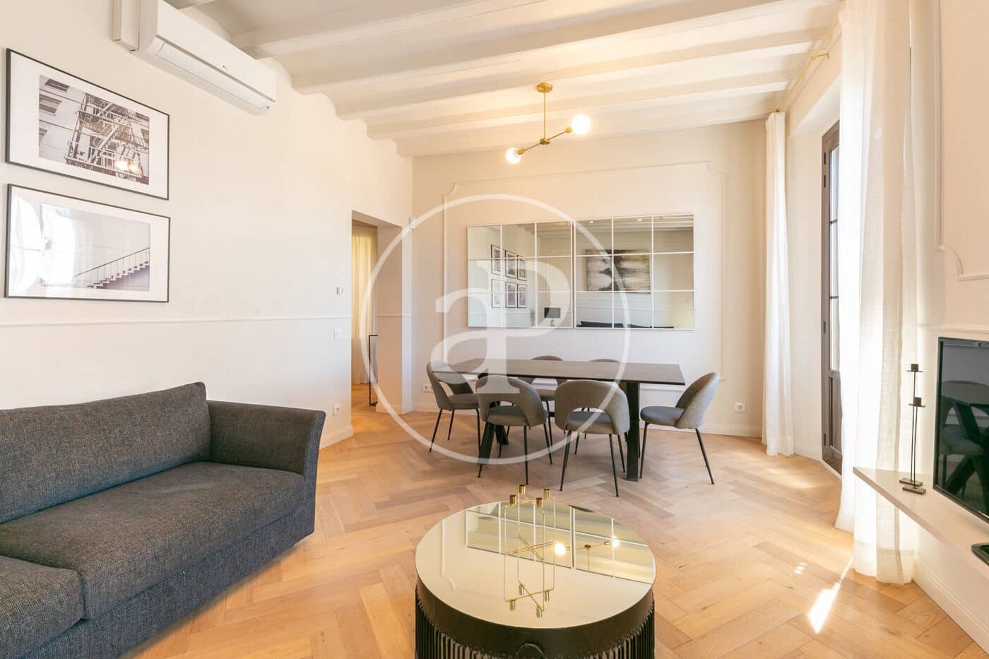 2 bedroom Apartment for sale in Barcelona city with pool - € 850,000 (Ref: 9836657)